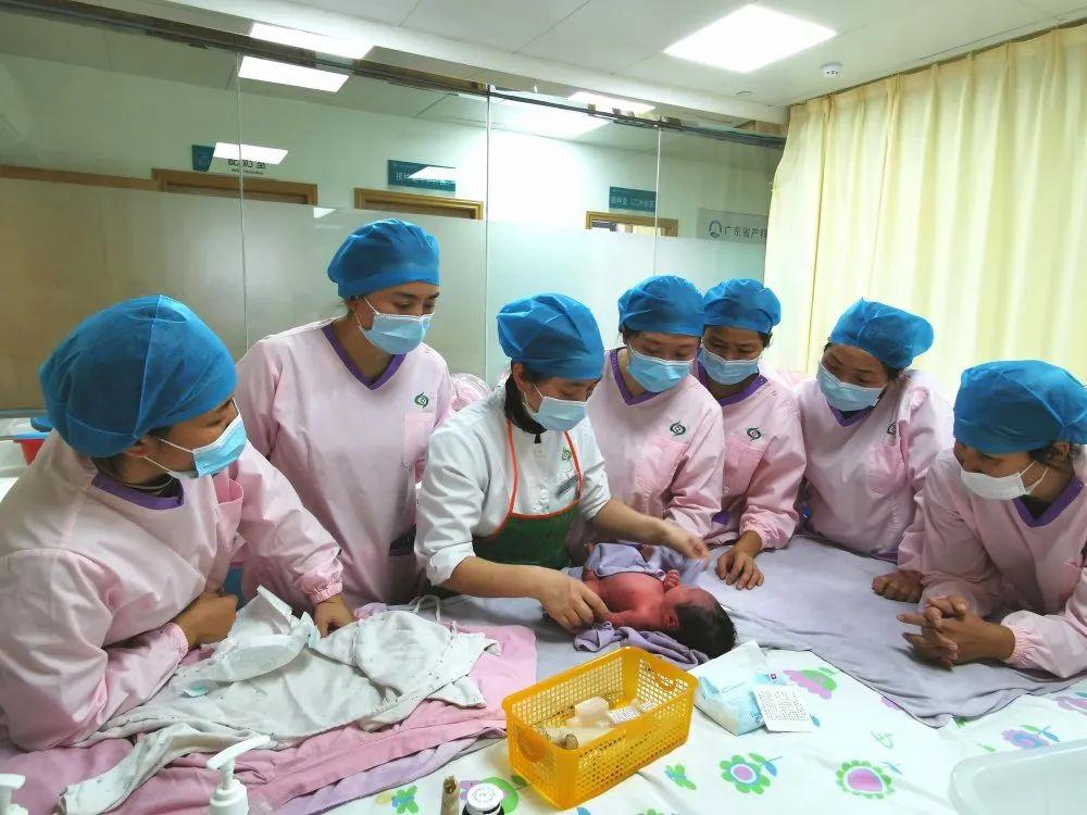 深圳妇婴监护型护送